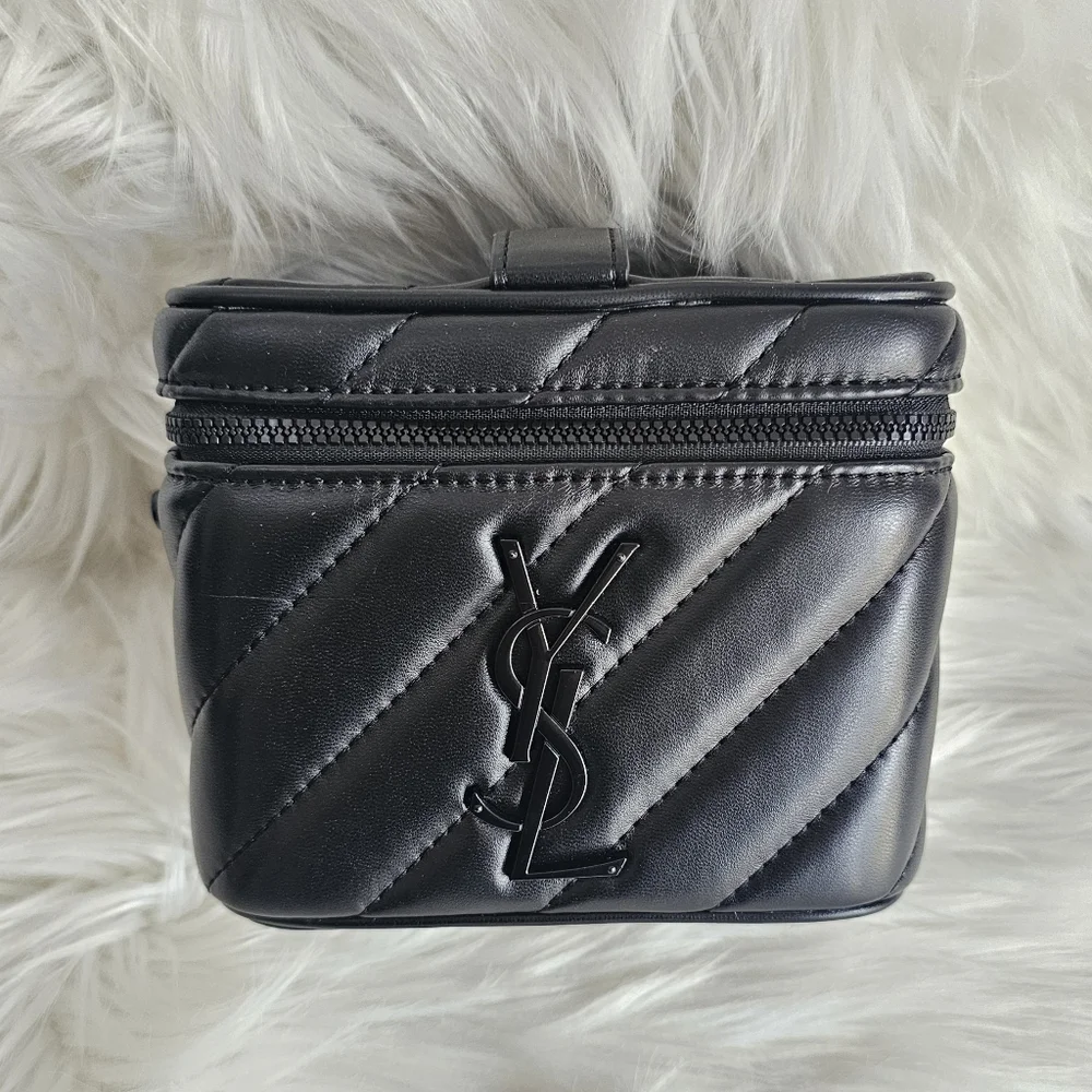 🖤 YSL Vanity Bag 🖤 - Picture 3 of 12